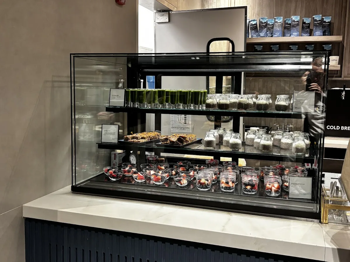 American Express Centurion Lounge EWR