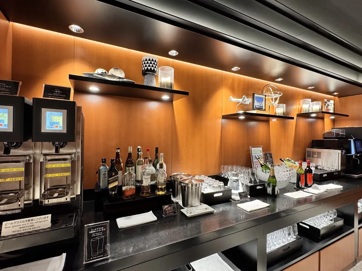 JAL Sakura Lounge Tokyo Haneda T3 South